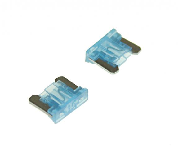 901767 Предохранитель MICRO 15A (11x3,9мм,h9,1) W269-1